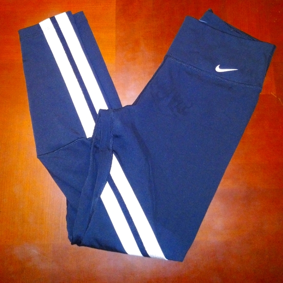 Nike leggings - Picture 1 of 5
